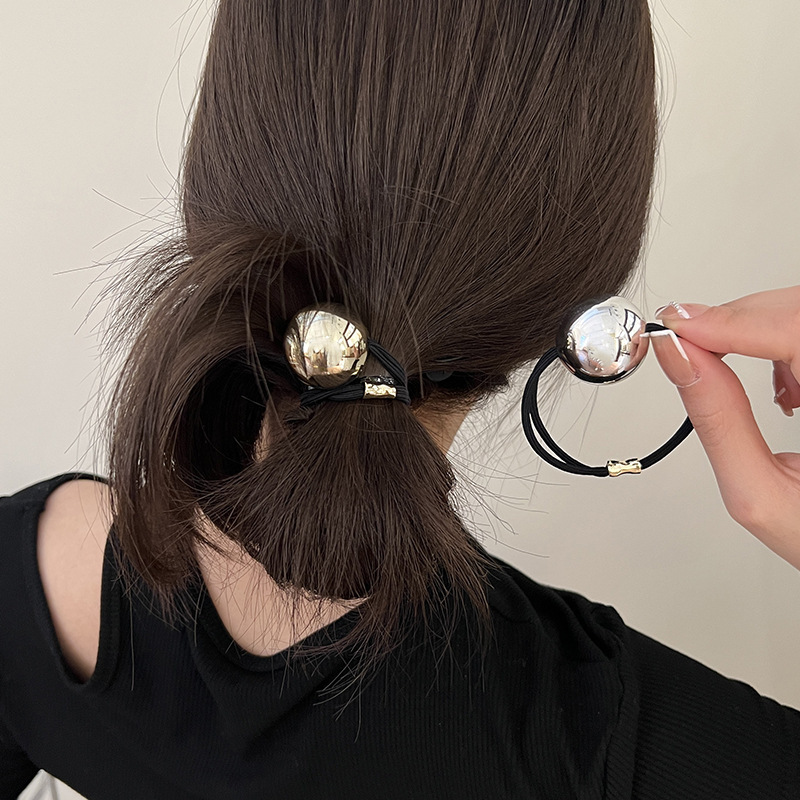 Metal ball hair ring back of t - Home Office Head recension och pris